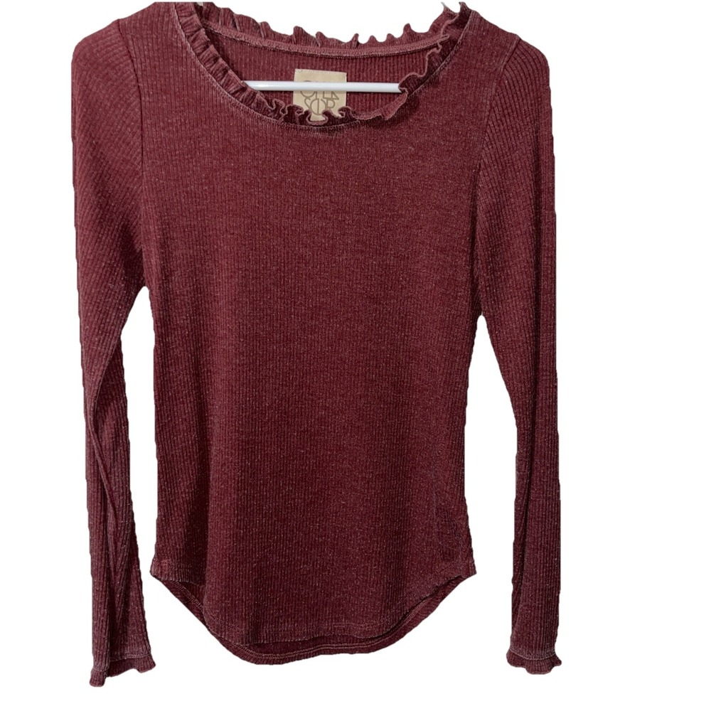 Chaser Women's Top S Ruffle Trimmed Round Hem Feminine Long Sleeve Ribbed